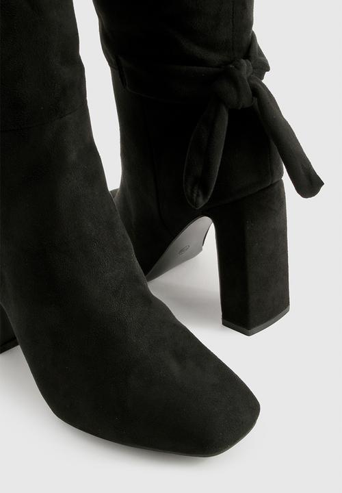 boohoo - Bow detail block heel knee high boots - black