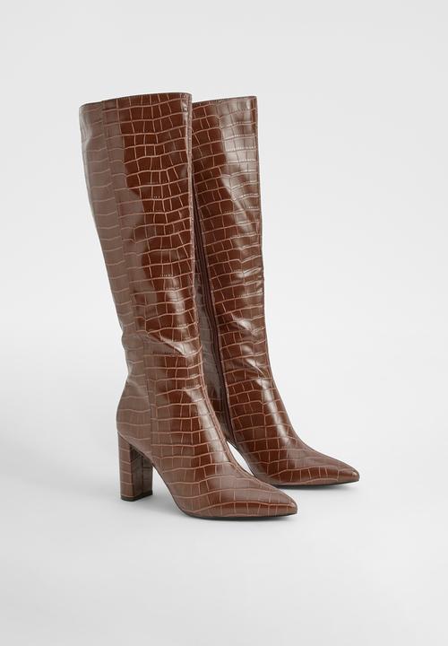 boohoo - Pointed Toe Croc Knee High Boots - Chocolate