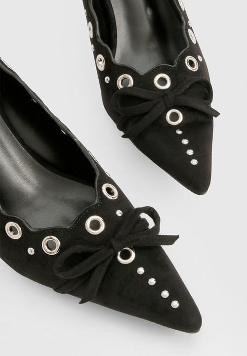 boohoo - Bow detail eyelet court heels - black