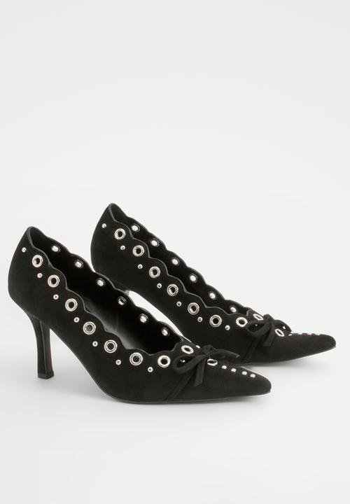 boohoo - Bow detail eyelet court heels - black