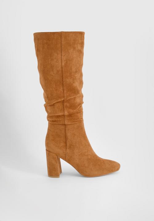 boohoo - Ruched high block heeled knee high boots - tan