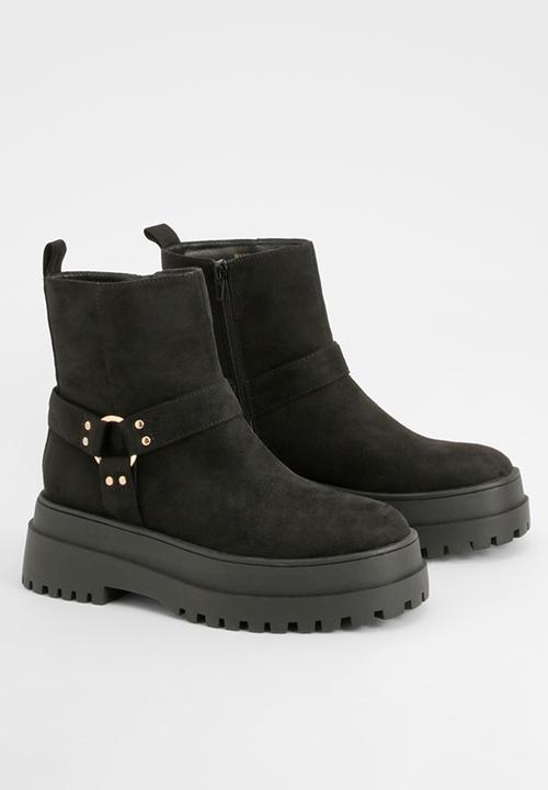 boohoo - Ring detail chunky platform chelsea boots - black