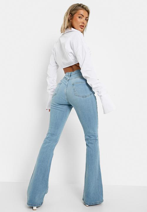 boohoo - Butt Shaper High Rise Skinny Flared Jeans - Light Wash