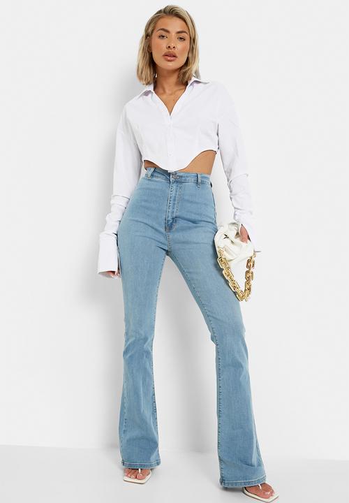 boohoo - Butt Shaper High Rise Skinny Flared Jeans - Light Wash