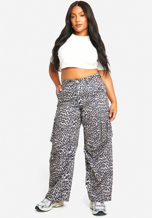 boohoo - Plus Washed Leopard Cargo Trouser - Leopard