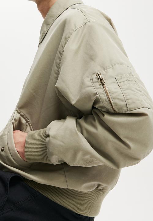 Cotton On - Cropped Bomber Jacket - Washed Fatigue