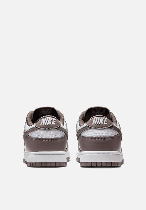 Nike - NIKE DUNK LOW RETRO