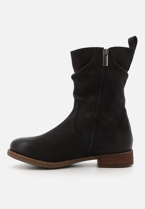 Hush Puppies - Emilia Mid Calf - Black leather