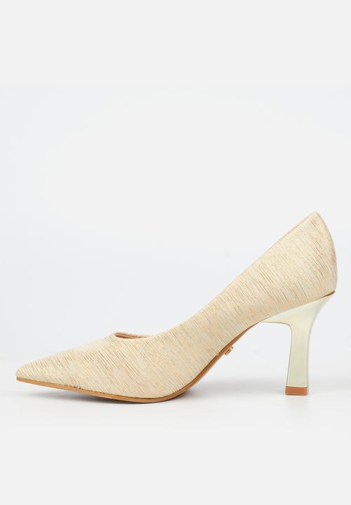Butterfly Feet - Leandra 1 Court - Beige