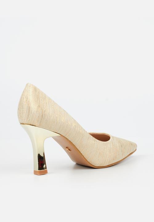 Butterfly Feet - Leandra 1 Court - Beige