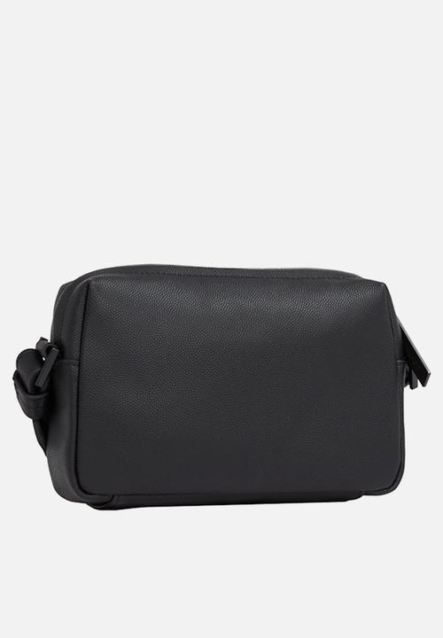 Calvin Klein - CK Must Camera Bag S - Black Caviar