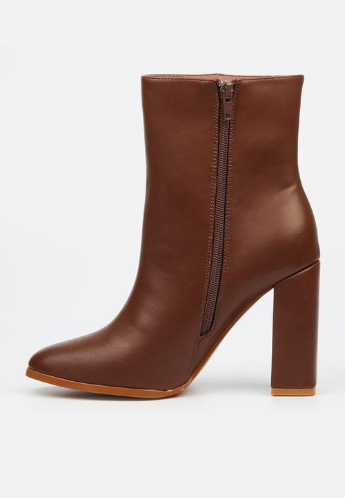 Miss Black - Shania 3 boot - chocolate