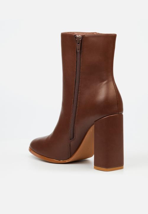 Miss Black - Shania 3 boot - chocolate