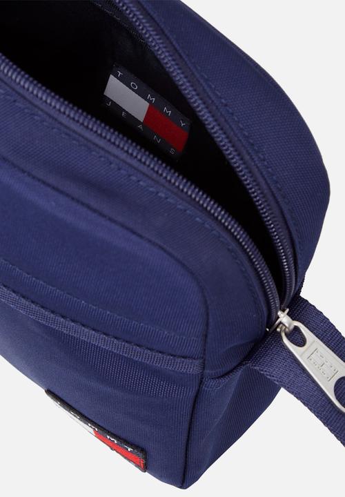Tommy Hilfiger - TJM Ess Daily Reporter - Yale Navy