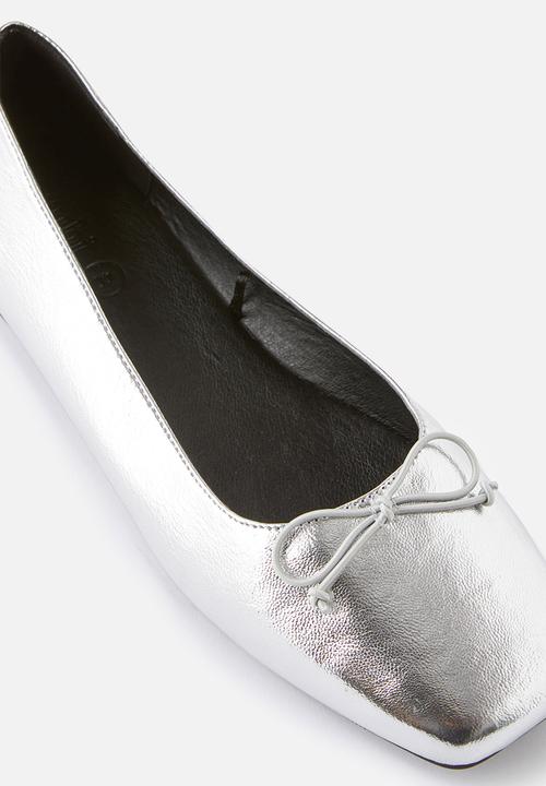 Cotton On - Miley ballet - silver textured