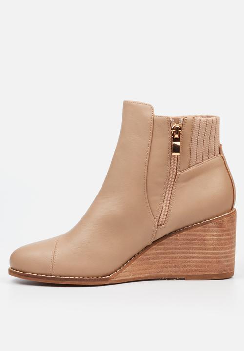 Miss Black - Carla 1 leather boot - taupe