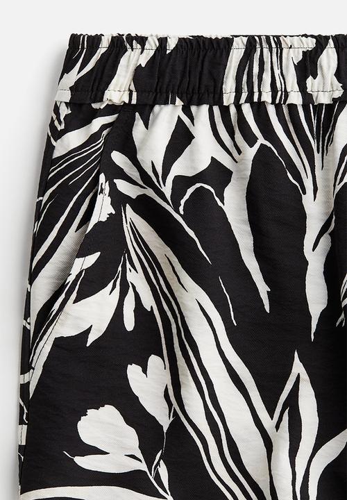 H&M - Ankle-length trousers - black & white patterned