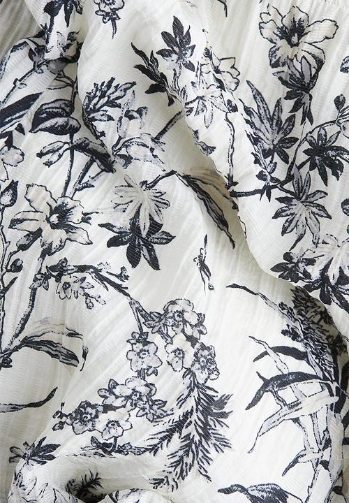 H&M - V-neck dress - white & grey patterned