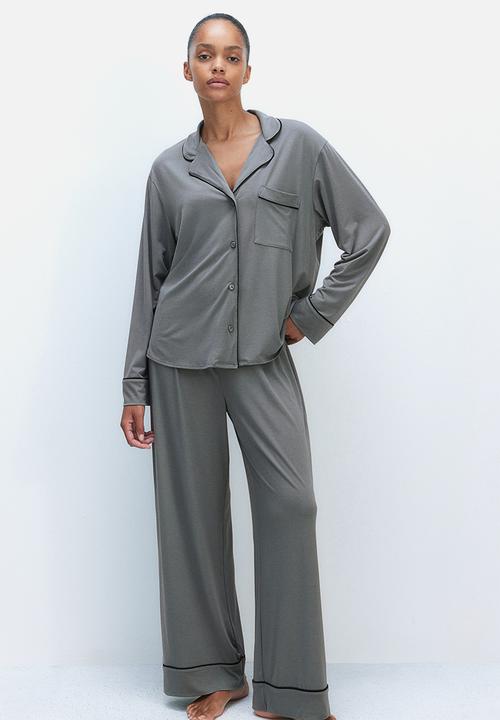 H&M - Viscose-blend pyjamas - green