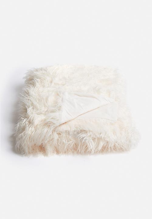 Sixth Floor - Quiney throw