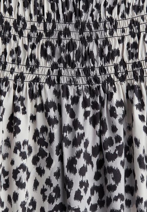 H&M - Smocked off-the-shoulder dress - light grey leopard print 