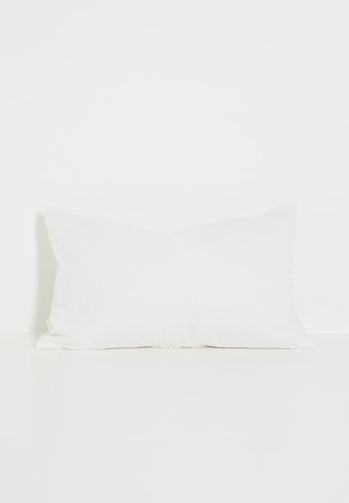 Sixth Floor - Chenille cushion cover - White