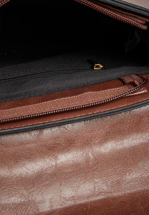 The Lot - Fold & fade slingbag