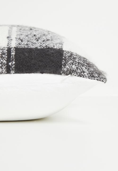 H&S - Plaid woven cushion - black & white 