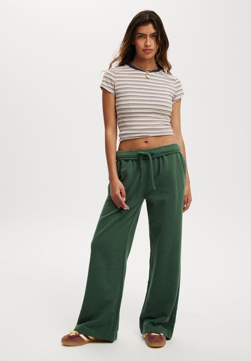 Cotton On - Classic fleece wide leg sweatpant - heritage green