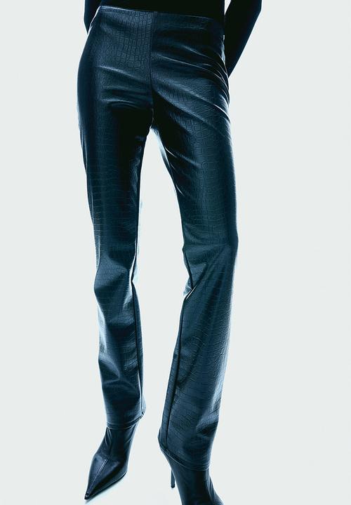 H&M - Straight coated trousers -  black/crocodile-patterned