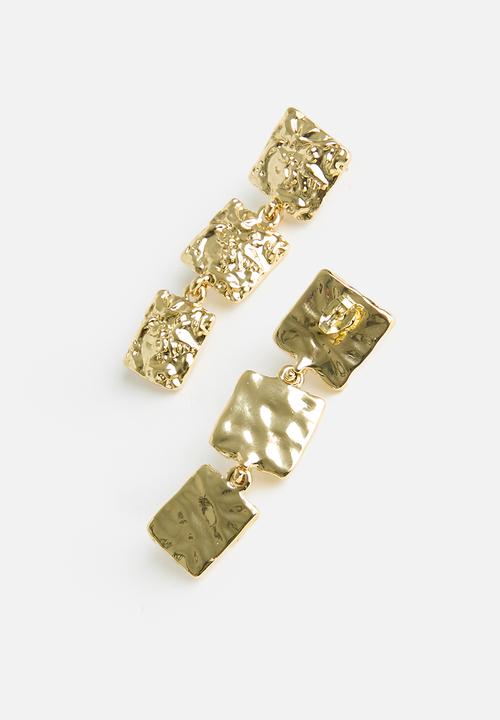 Rubi - Mid charm earring - gold plated hammered triple drop