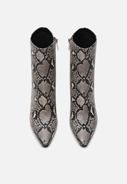 Steve Madden - Ceremonie Ankle Boot - Grey