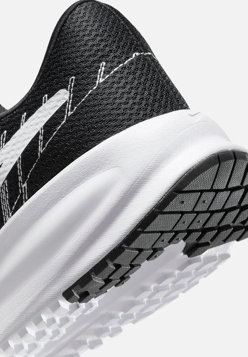 Nike - Nike Run Defy