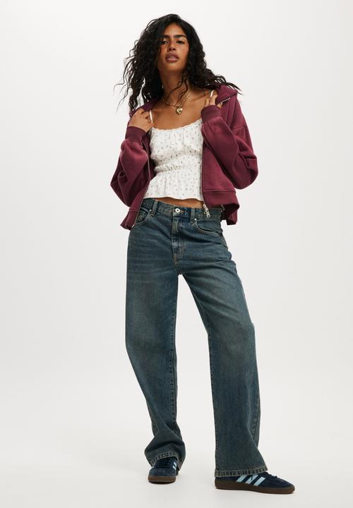Cotton On - Plus  classic fleece oversized zip through hoodie - washed sour cherry