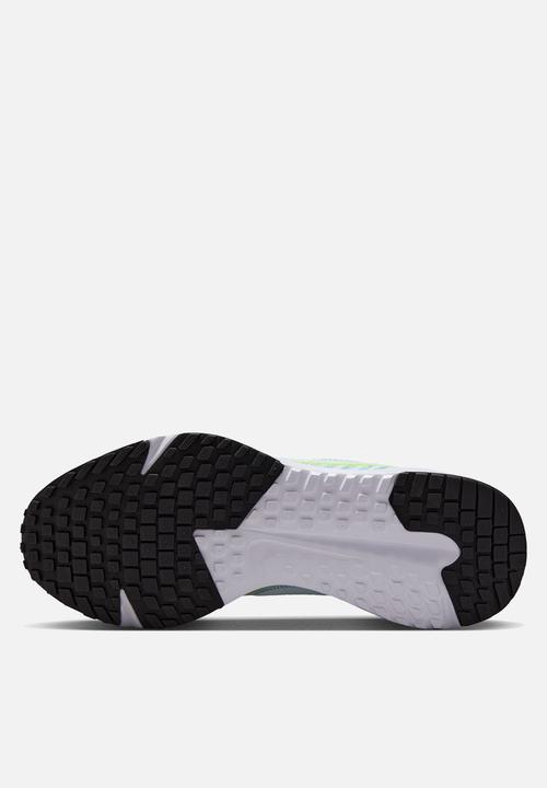 Nike - Nike Run Defy