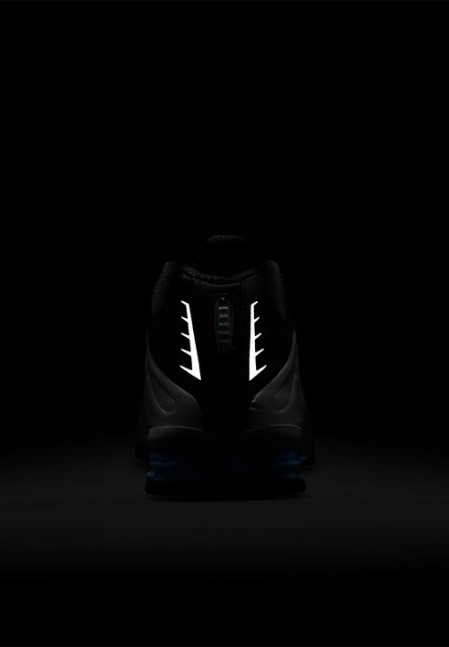 Nike - Nike Shox R4