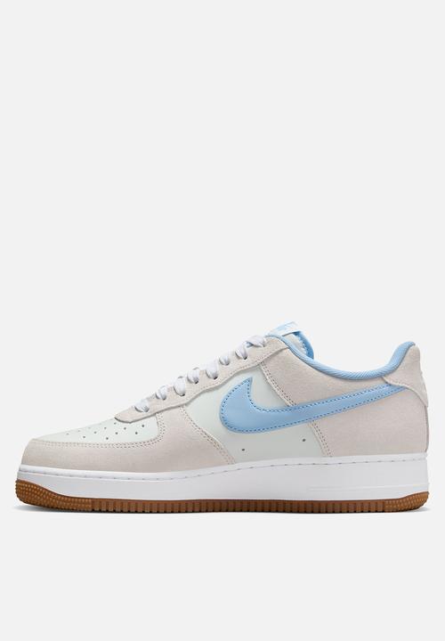 Nike - AIir Force 1 '07 LV8