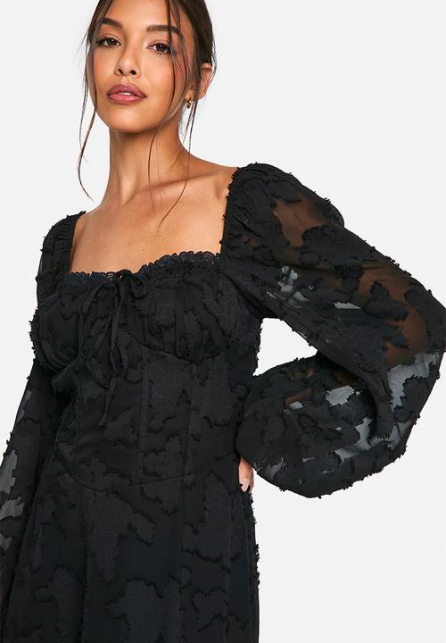 boohoo - Burnout Floral Milkmaid Skater Dress - Black