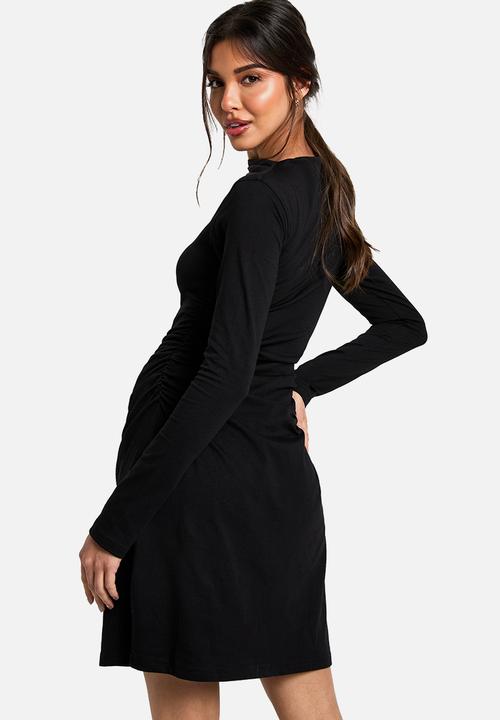 boohoo - Ruched Side T-shirt Mini Dress - black
