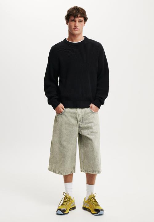 Cotton On - Box Fit Crew Knit - Black