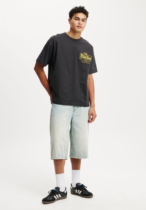 Cotton On - Box Fit Graphic T-Shirt - Washed Black/Biella Piedmont