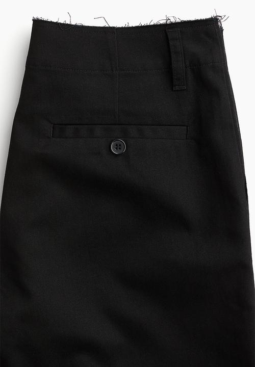 H&M - Raw-edge twill chinos - black