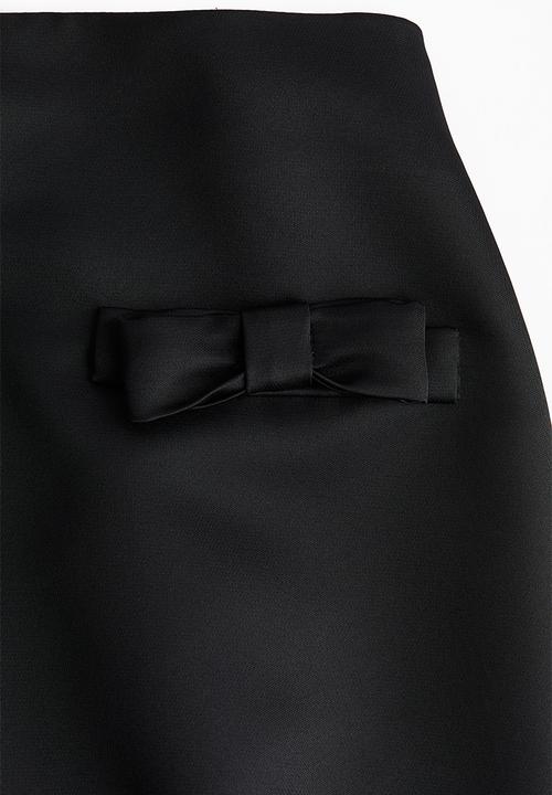 H&M - Bow-detail satin mini skirt - black