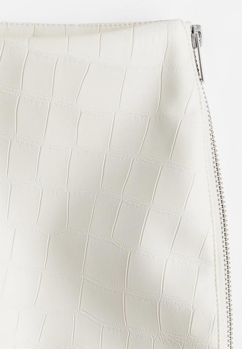 H&M - Crocodile-patterned mini skirt - cream