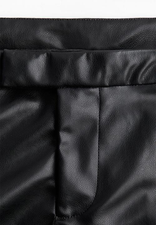 H&M - Coated mini shorts - black