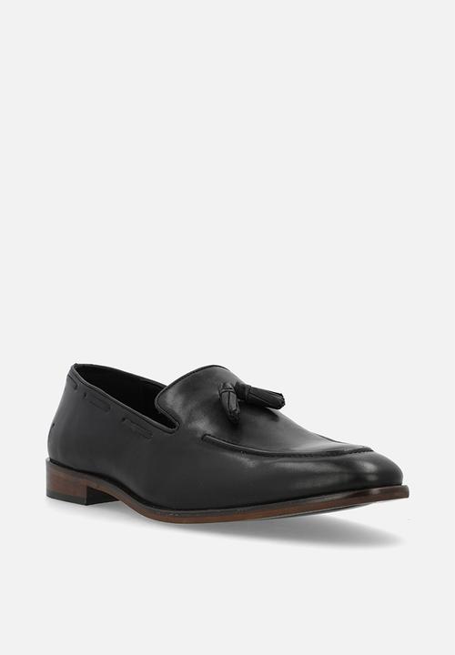 Hush Puppies - Idris - Black