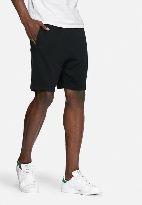 basicthread - Basic sweat shorts