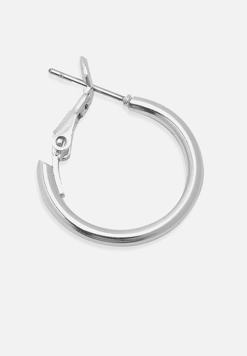 boohoo - 2cm Basic Hoop Earrings - Silver