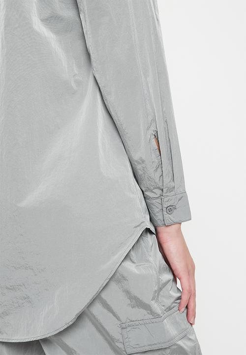 Reebok - Studio Style Button Down Shirt-Metallic Silver