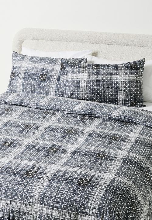 Sixth Floor - Venus Check Super Soft Duvet Set